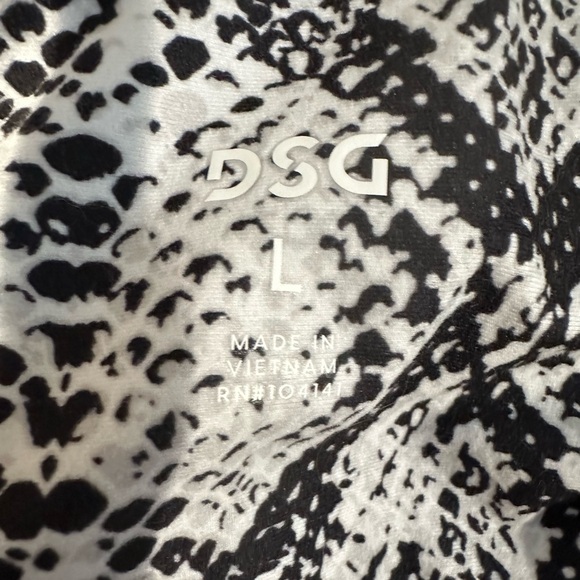NWOT DSG leggings - Picture 2 of 2